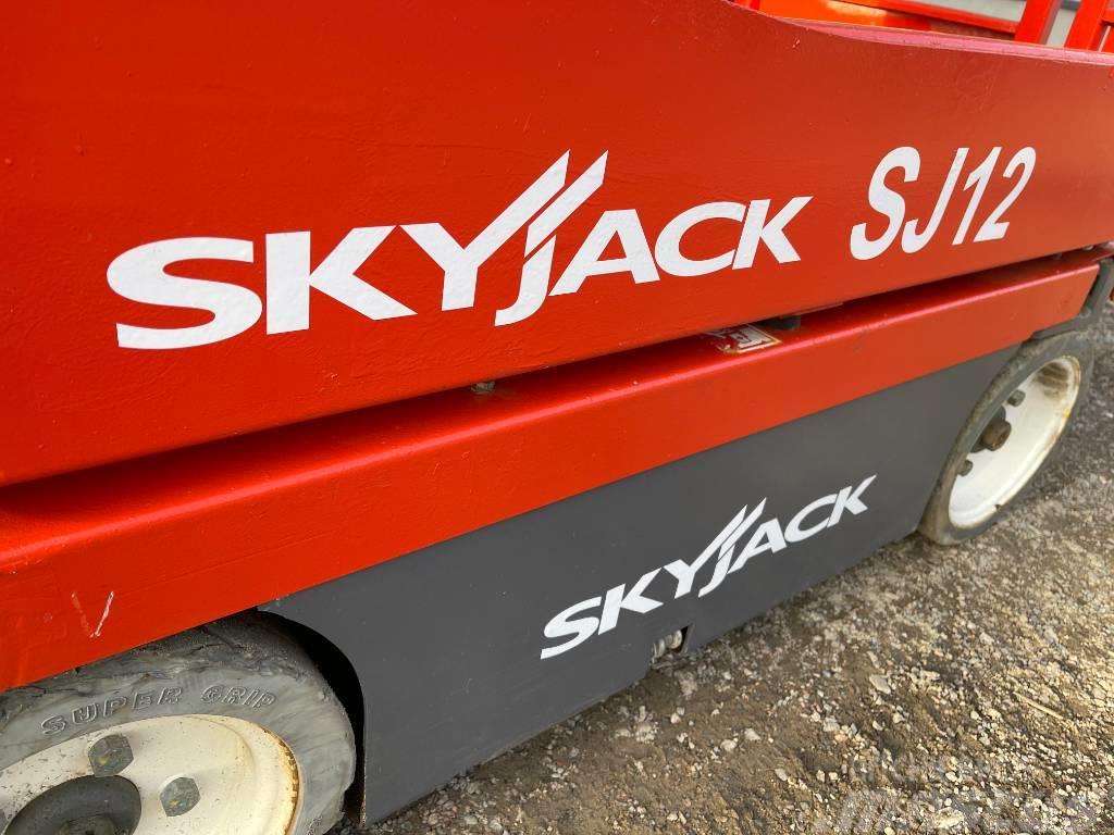 SkyJack SJ 12 Pelarlift Підйомники-ножиці