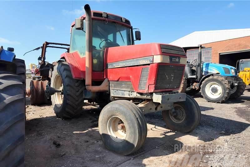 Case IH CASE 7110Â TractorÂ Now stripping for spares. Трактори