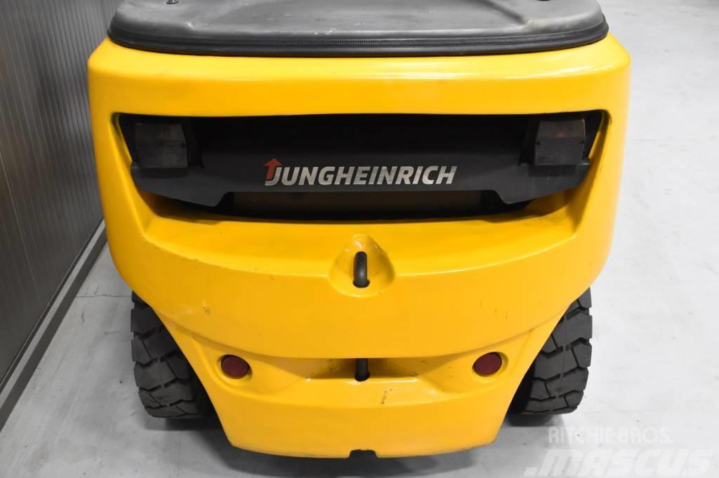 Jungheinrich DFG 425 Дизельні навантажувачі