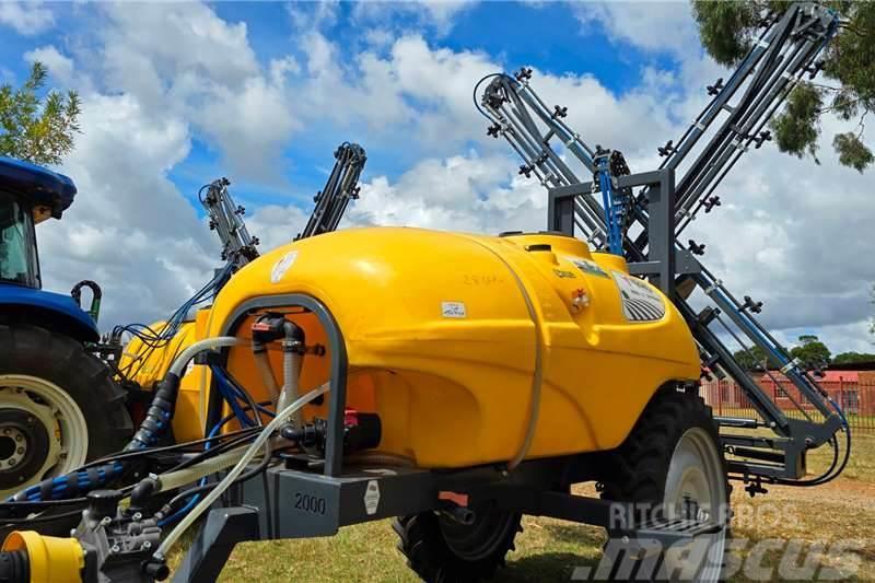  VIRAKS Viraks 2000lt Hydraulic boomspray 15m boom Машини та обладнання для обробки і зберігання зерна - Інші