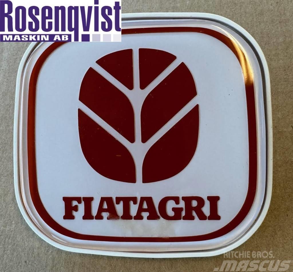 Fiat New genuine Fiat badge 5135072, 5130753 Кабіна