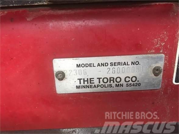 Toro DINGO TX420 Міні-навантажувачі