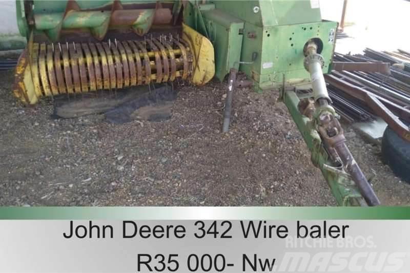 John Deere 342 - Wire Вантажівки / спеціальні