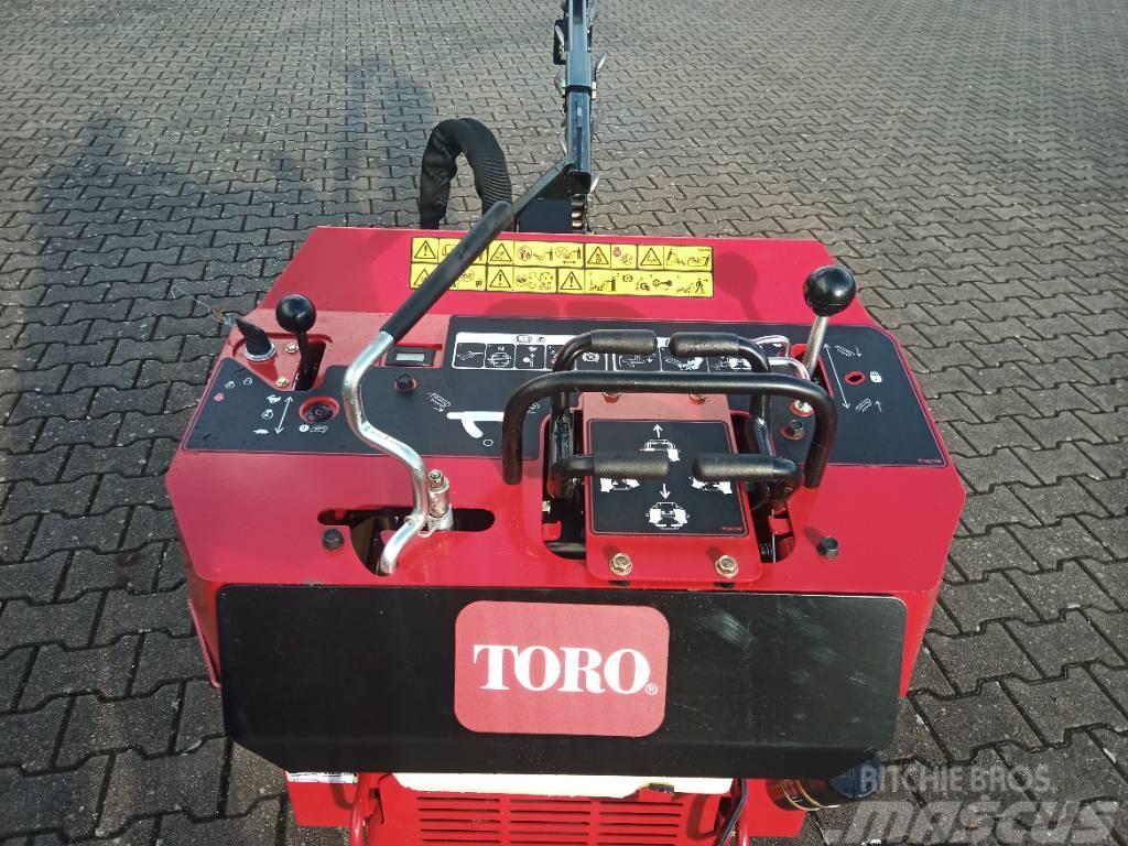 Toro TRX300 Канавокопачі