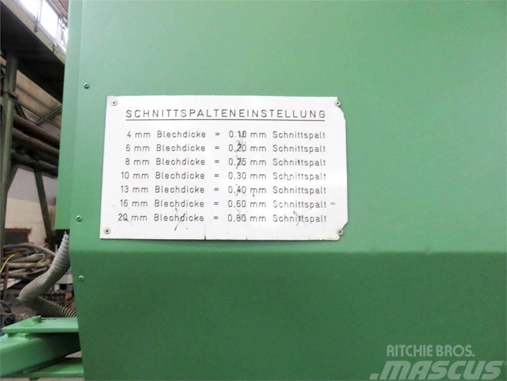  Hydraulik-Tafelschere "FASTI 509-15/20" Tafelscher Причепи для тюків