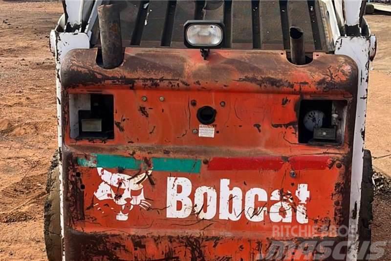 Bobcat S205 Skid Steer Loader Вантажівки / спеціальні