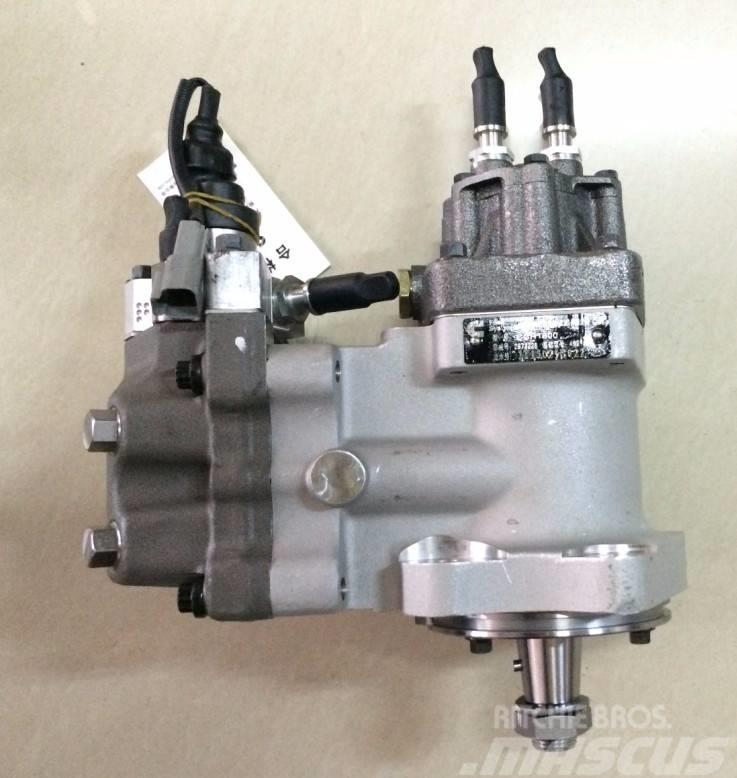 Komatsu PC300-8 fuel pump 3973228 6745-71-1170 Траншейні екскаватори