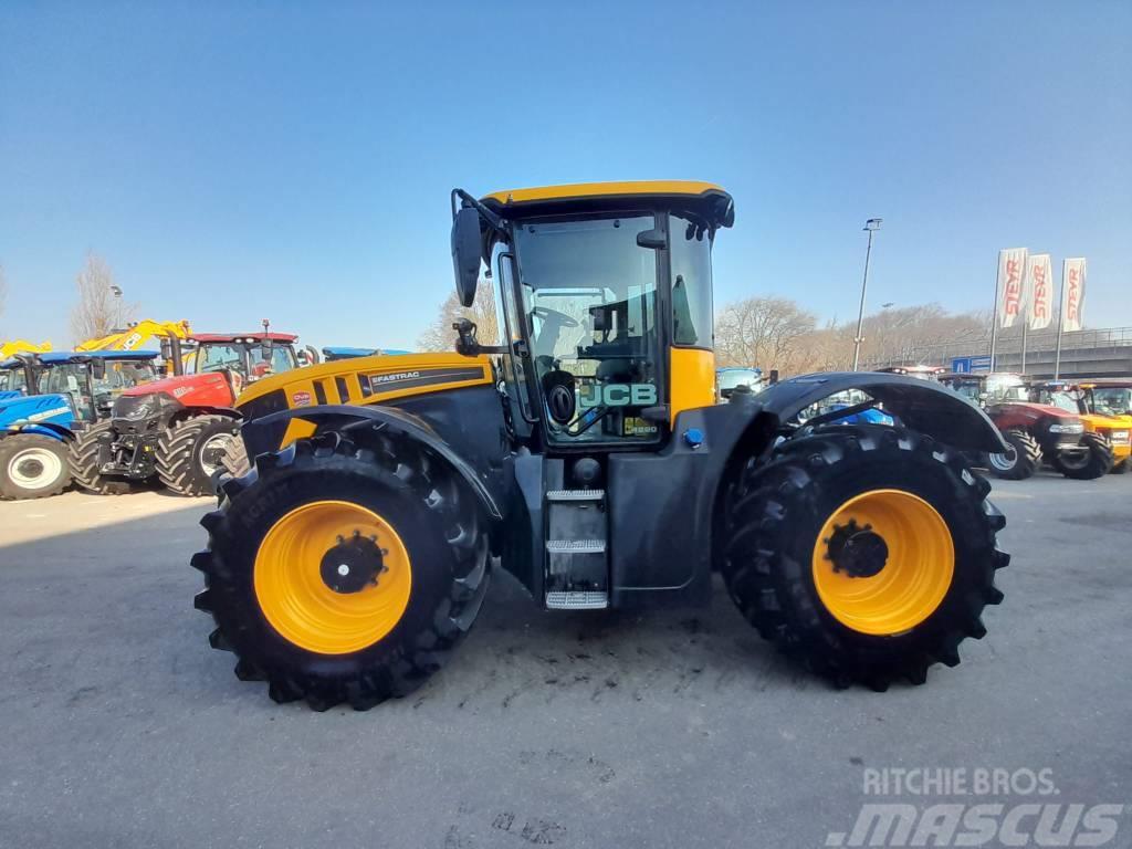 JCB Fastrac 4220 Трактори