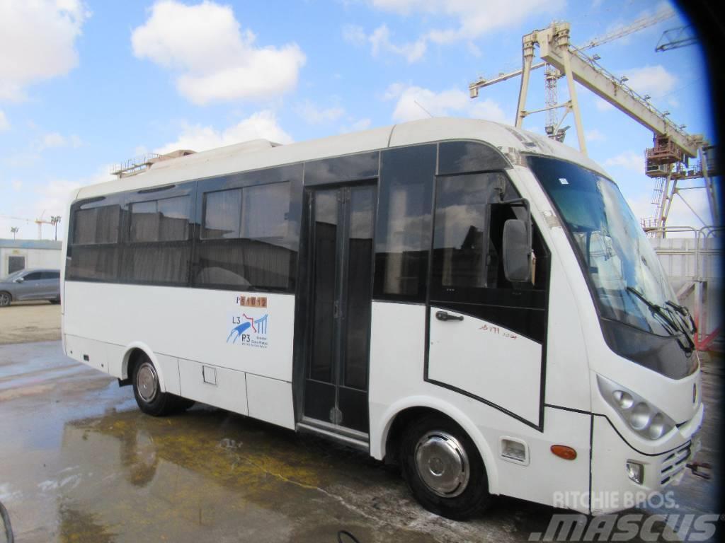 Mitsubishi BUS NEW CRUISER Туристичні автобуси