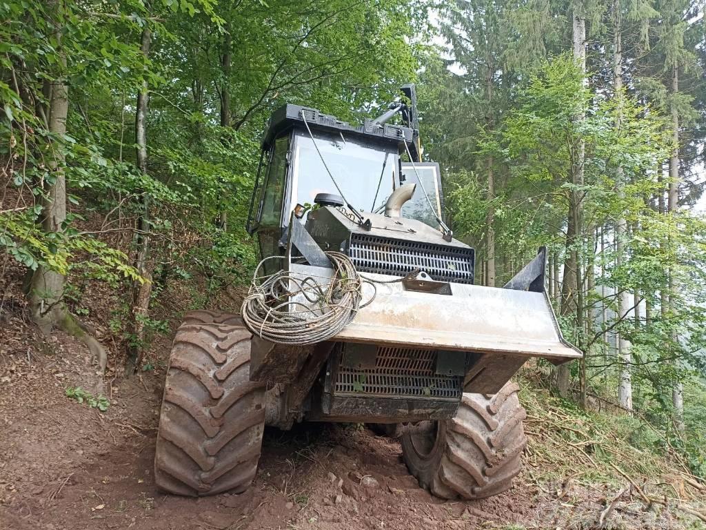 Noe NF210-R Лісогосподарські трактори