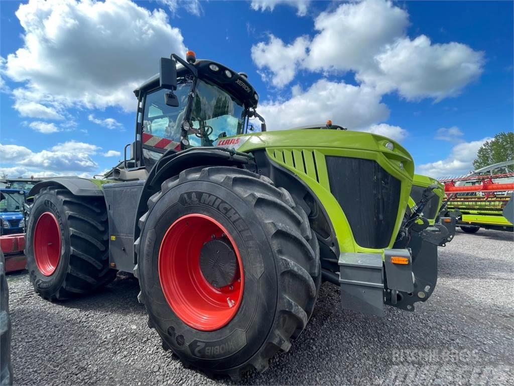 CLAAS XERION 5000 VC Трактори