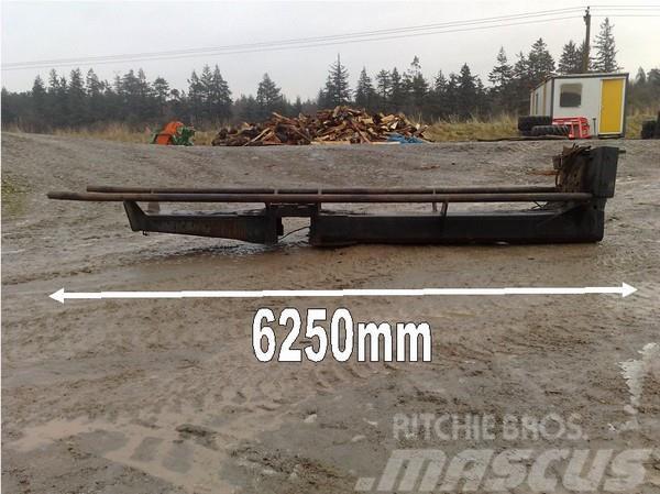 Timberjack 1110 long wagon frame Шасі