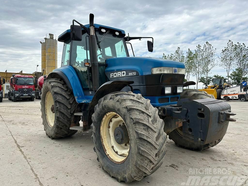 Ford New Holland 8670 Трактори