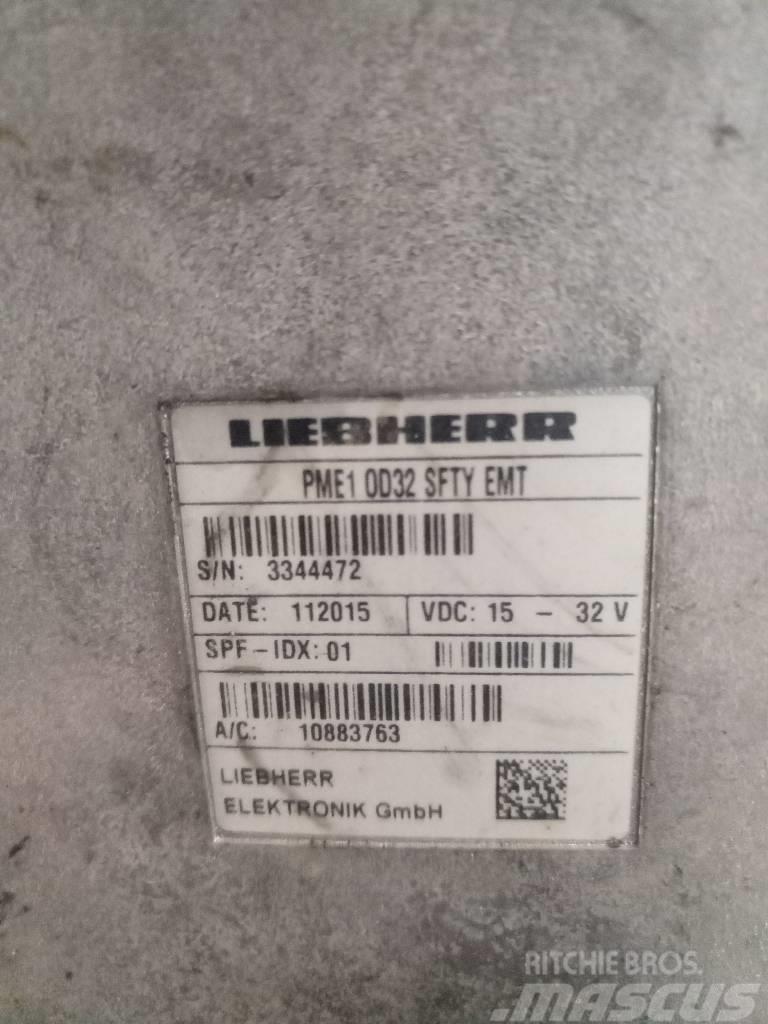 Liebherr R 916 LC Електроніка