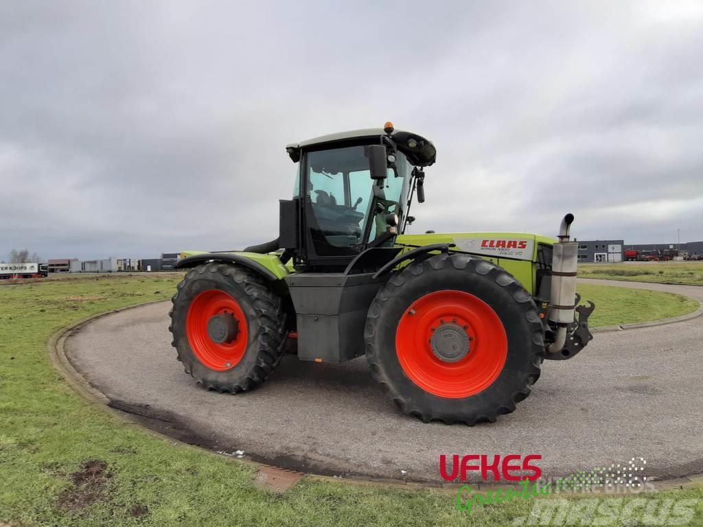 CLAAS Xerion 3300 Track VC Трактори