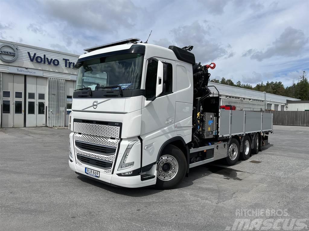 Volvo FH Ny större brädgårdsbil 8x2 39 tons kran Вантажівки-платформи/бокове розвантаження