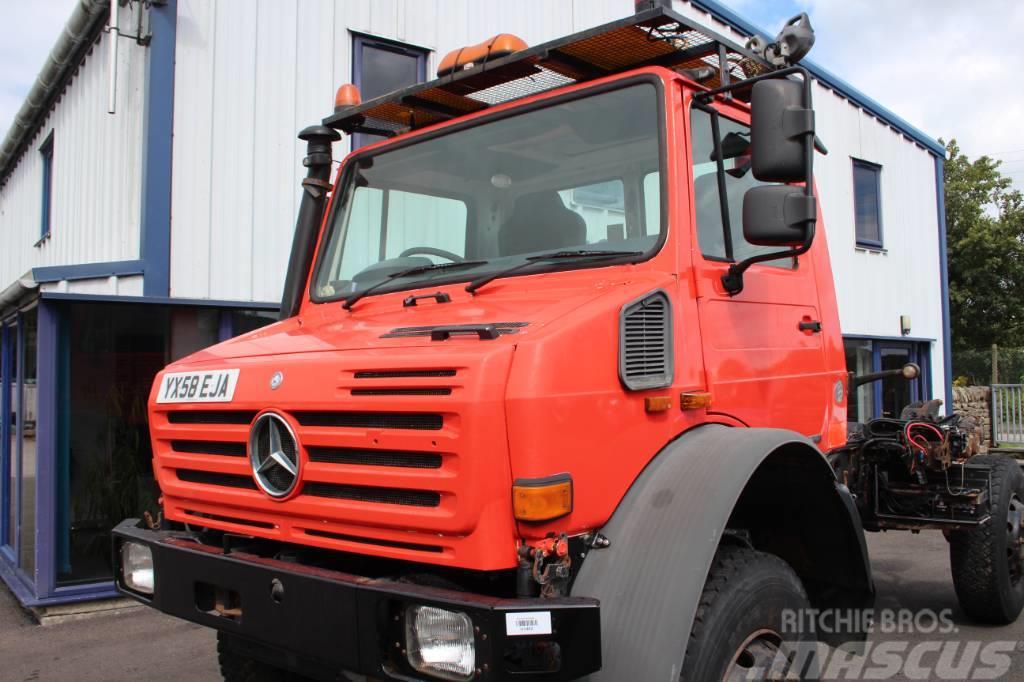 Mercedes-Benz Unimog U5000 Вантажівки-платформи/бокове розвантаження