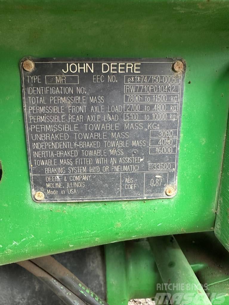 John Deere 7710 Трактори