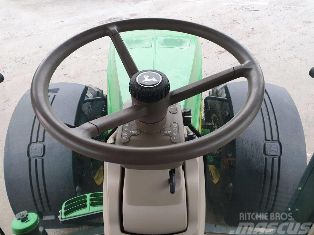 John Deere 8310 R Трактори