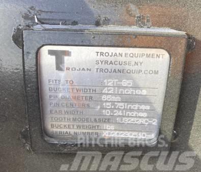 Trojan 120CL 42" DIGGING BUCKET Інше обладнання