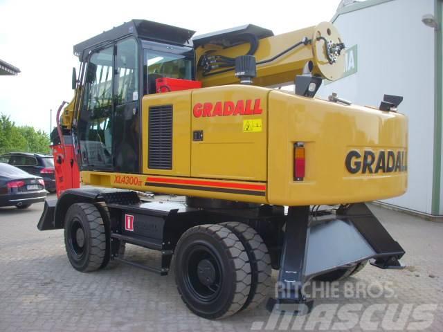 Gradall XL 4300 Колісні екскаватори