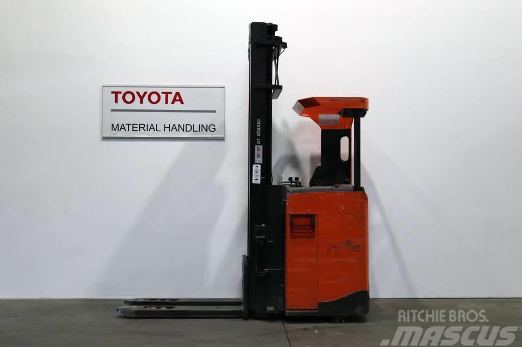 Toyota SRE160L Самохідні електроштабелери