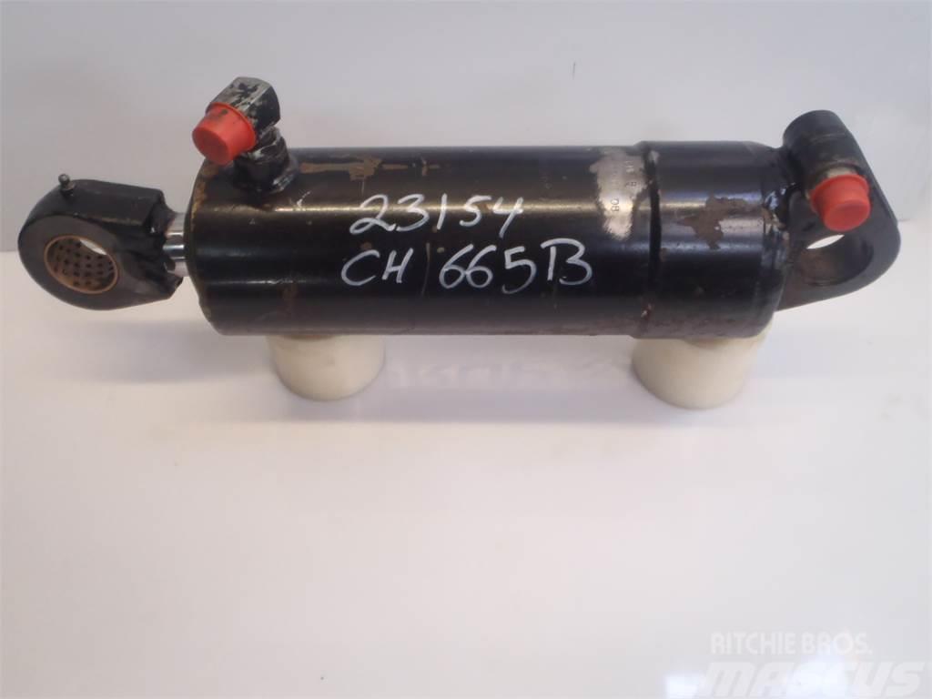 Challenger MT665B Lift Cylinder Гідравліка