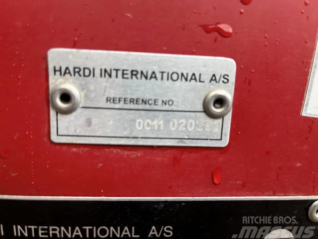 Hardi Commander 3200 Dismantled: only spare parts Причіпні обприскувачі