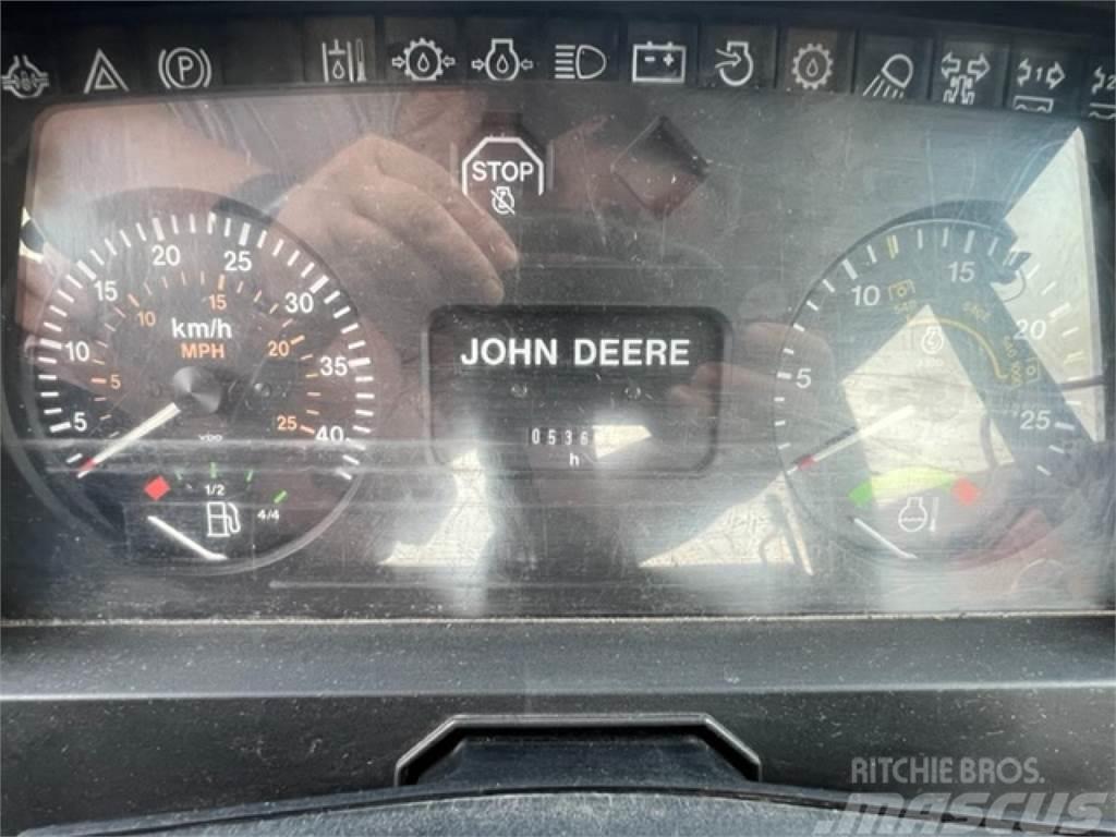 John Deere 6100 Трактори