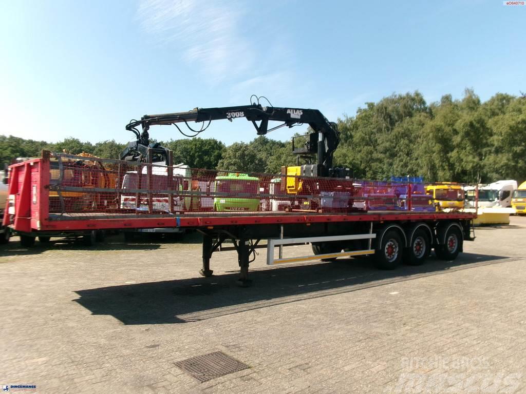 Fruehauf 3-axle platform trailer + Atlas 3008 crane Вантажівки-платформи/бокове розвантаження