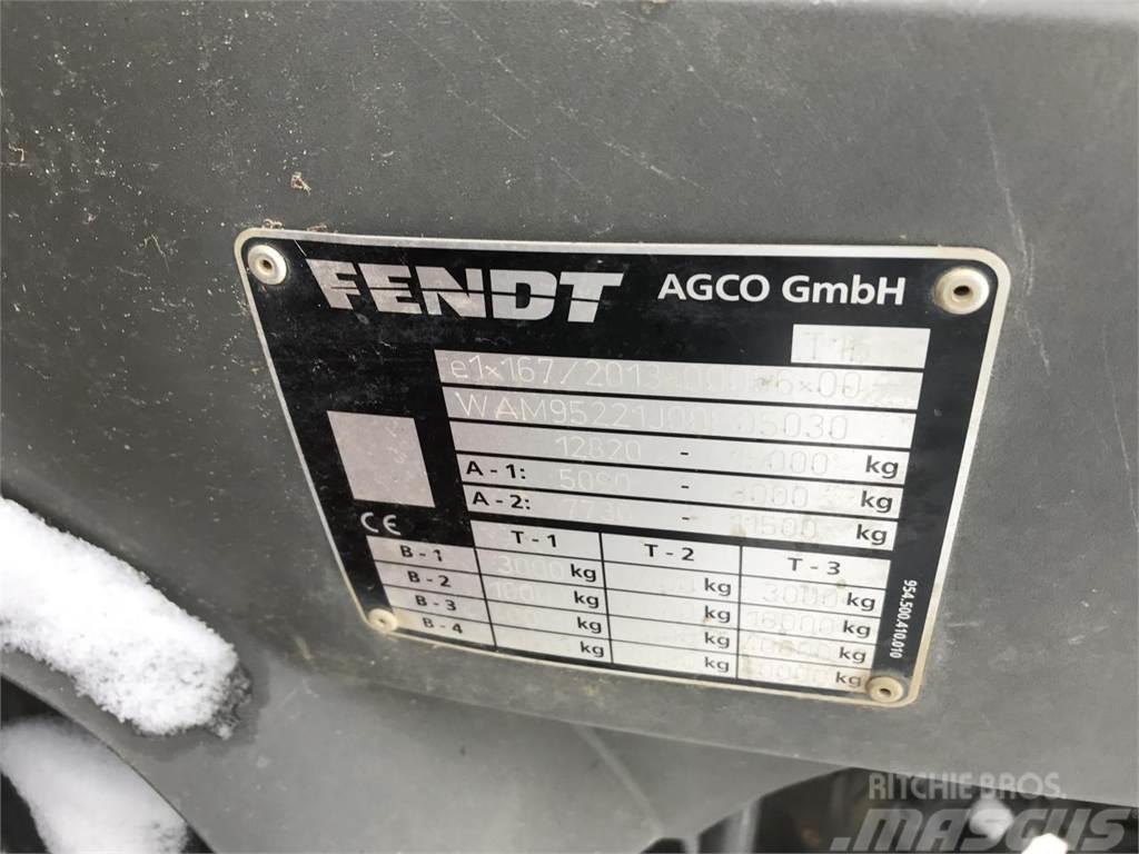 Fendt 933 Vario Трактори