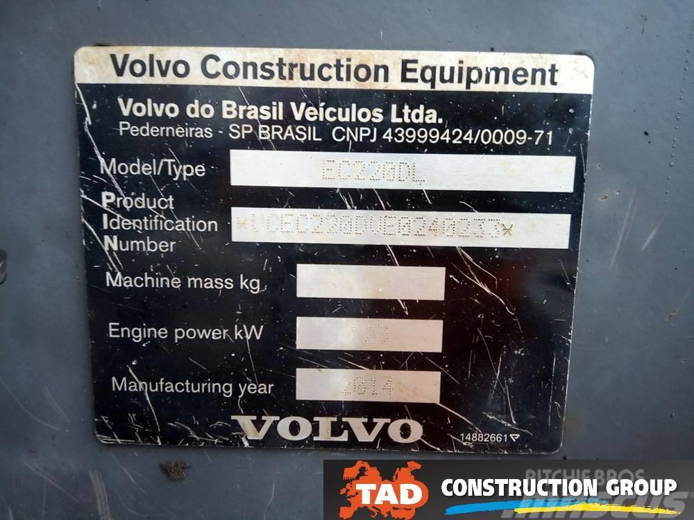 Volvo EC 220 DL Гусеничні екскаватори