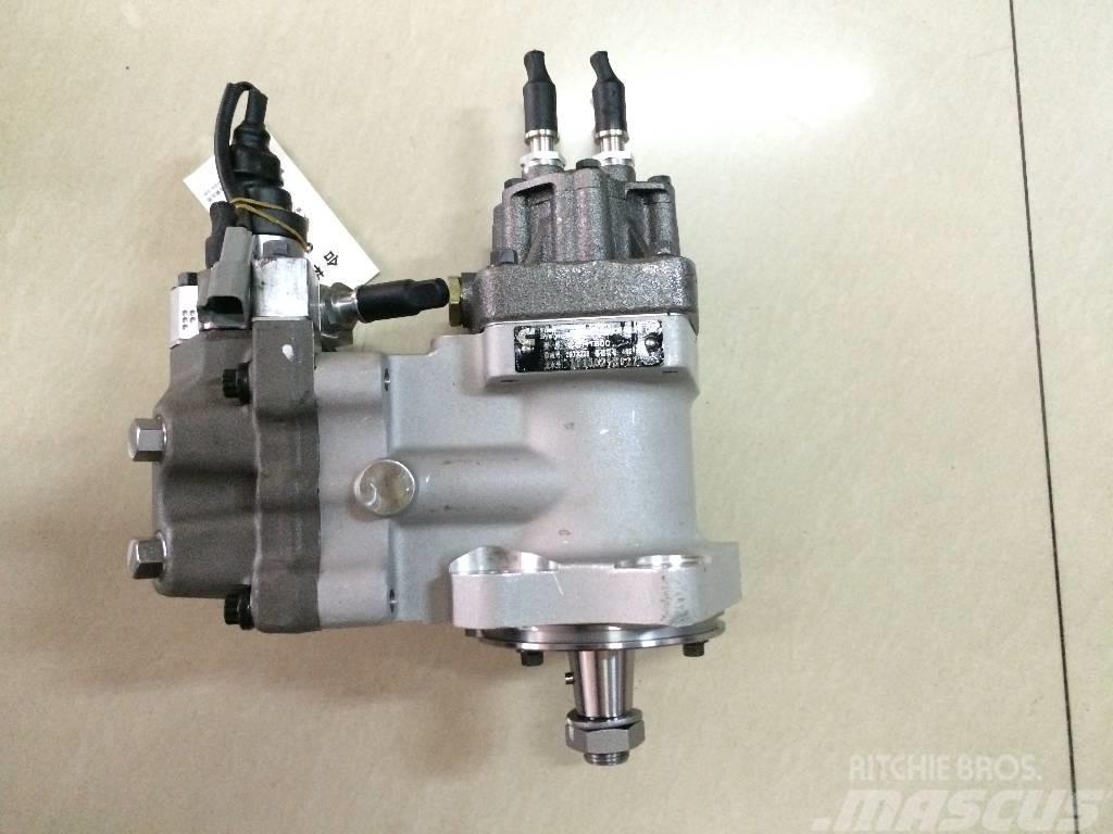Komatsu PC300-8 fuel pump 6745-71-1170 Траншейні екскаватори