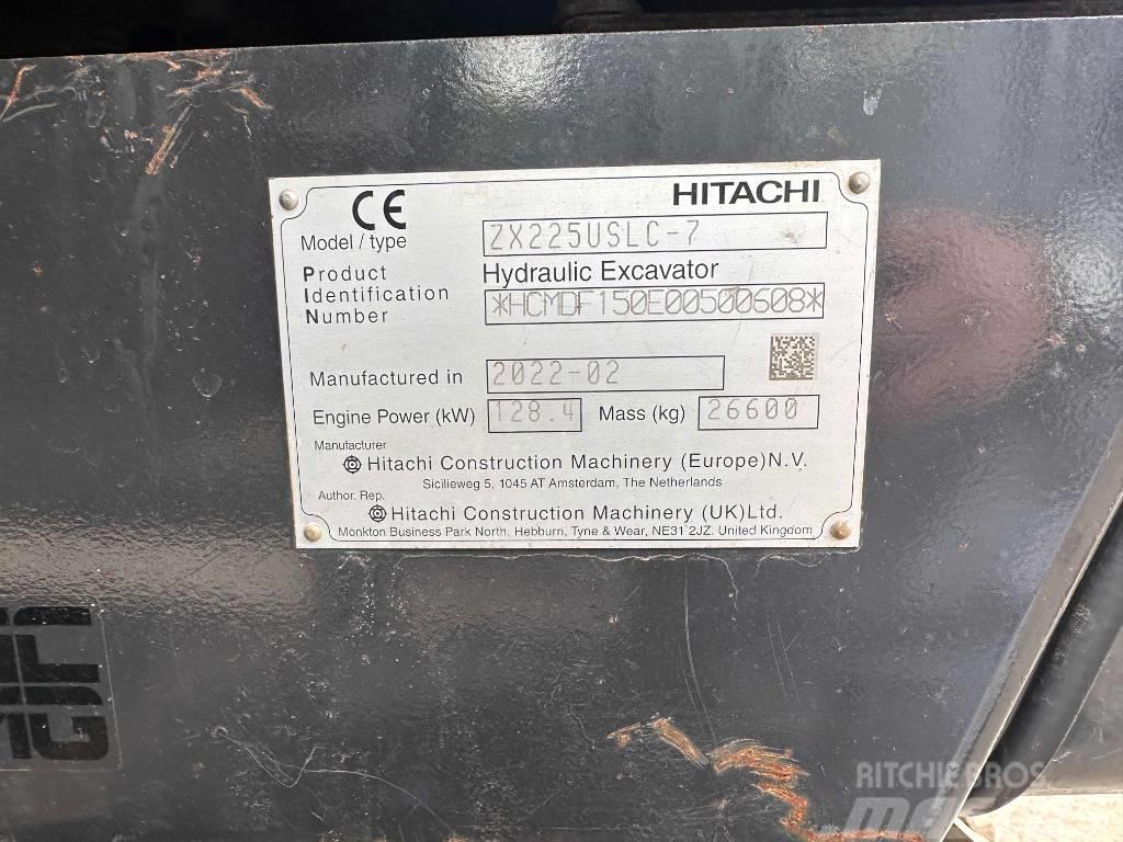 Hitachi ZX 225 uslc-7 Гусеничні екскаватори