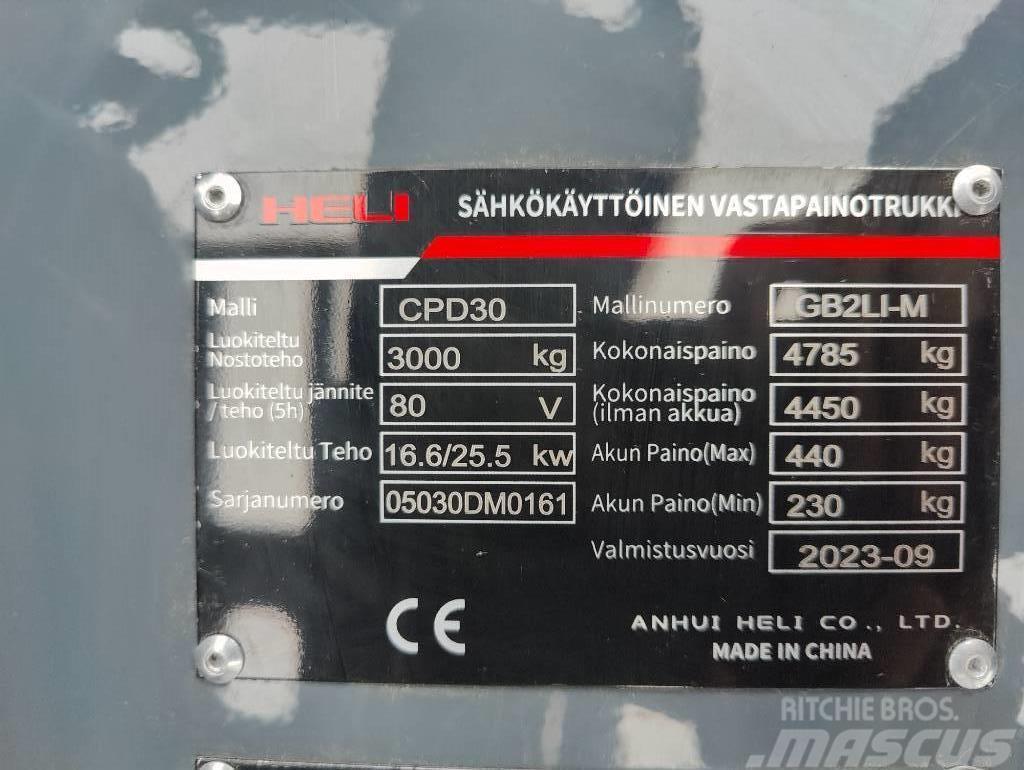 Heli CPD30 LITIUM  Sähkövastapainotrukki Електронавантажувачі