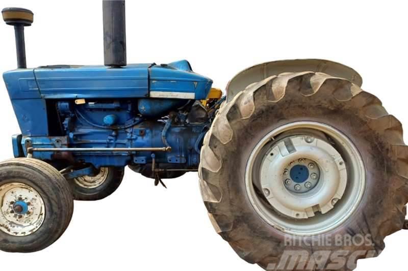 Ford 5000 Tractor Трактори