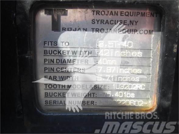 Trojan 42 NEW TROJAN HYDRAULIC TILT DITCHING BUCKET Ковші