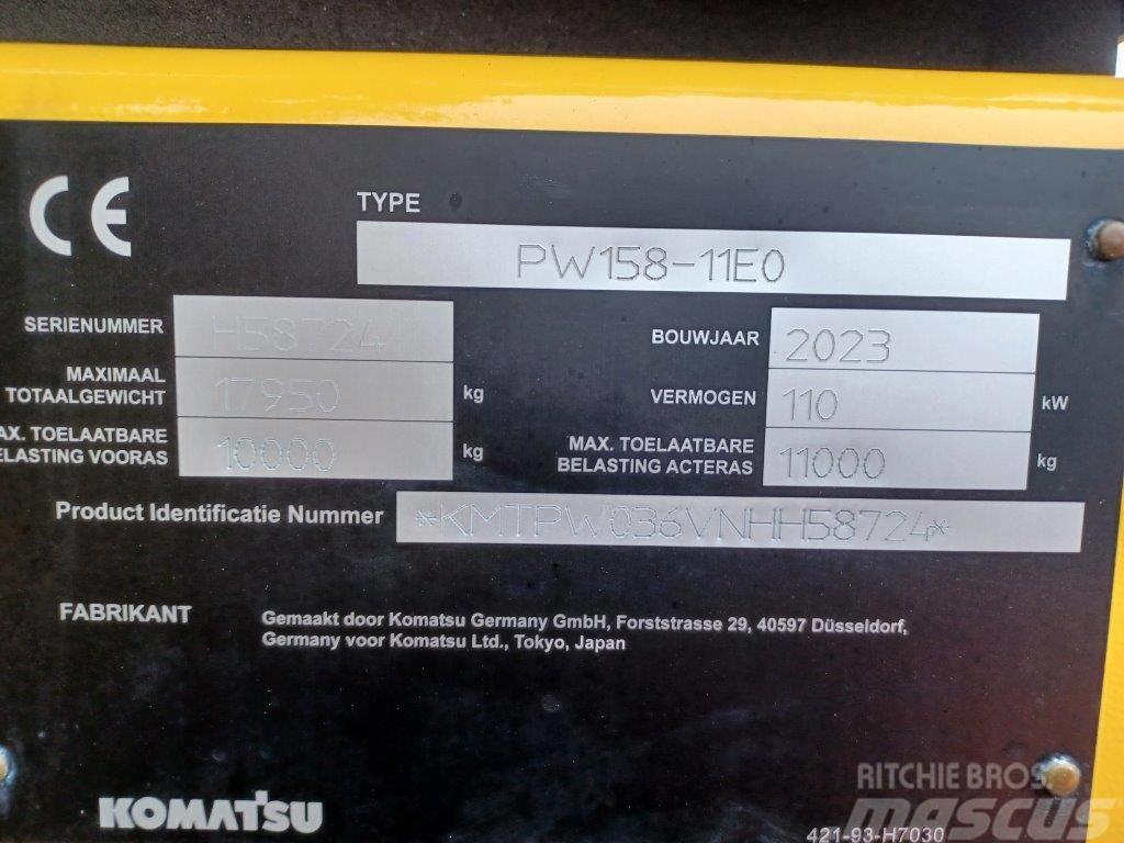 Komatsu PW158-11E0 Колісні екскаватори
