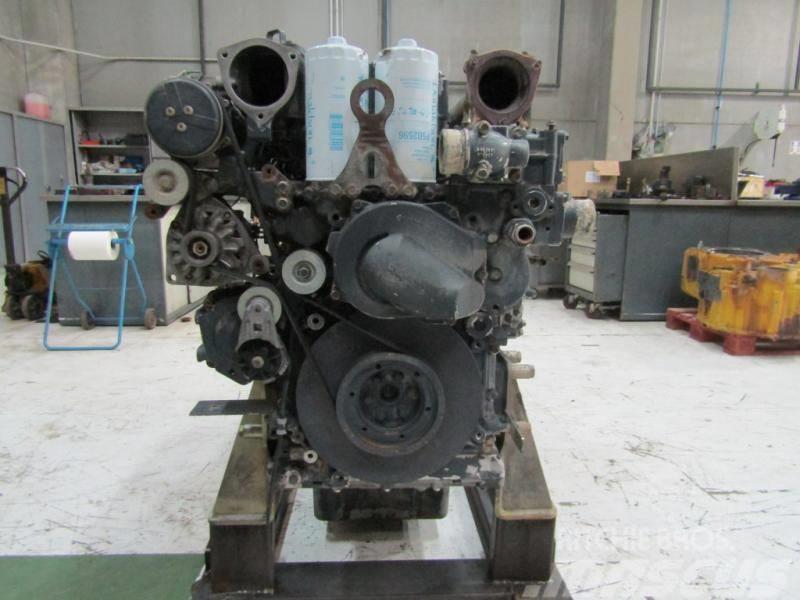 Liebherr R954C Litronic Motor D936L A6 Двигуни