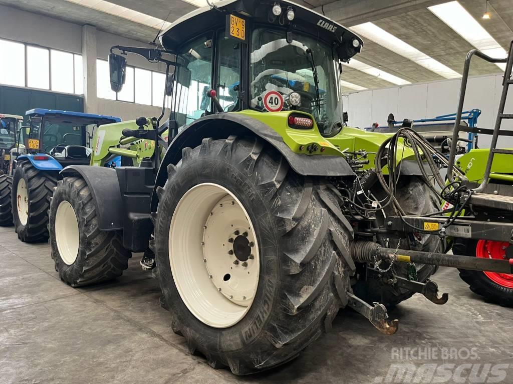 CLAAS Arion 650 Cmatic Трактори