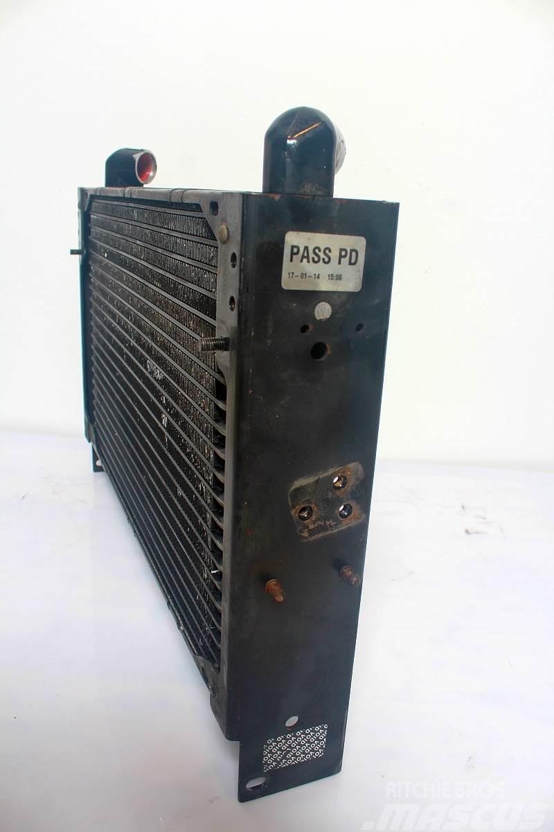 Case IH Puma 230 Oil Cooler Двигуни