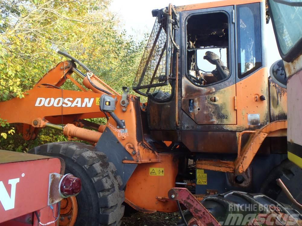 Doosan Daewoo DL250 Трактори