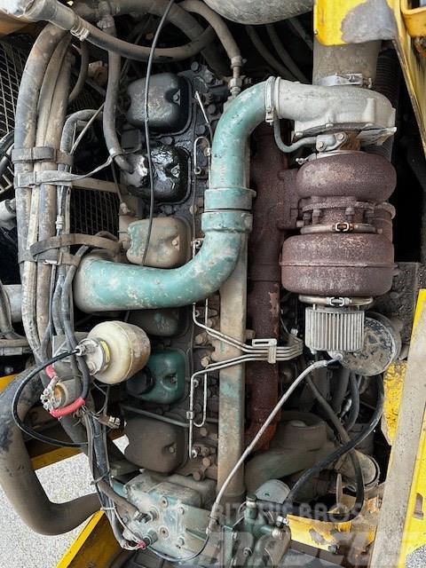 Volvo A 35 C PARSTS/CZĘŚCI  ENGINE TD 122 Двигуни