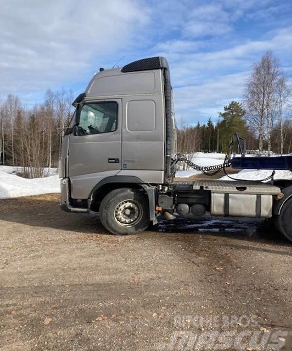 Volvo FH16 750 lavettiyhdistelmä Вантажівки / спеціальні