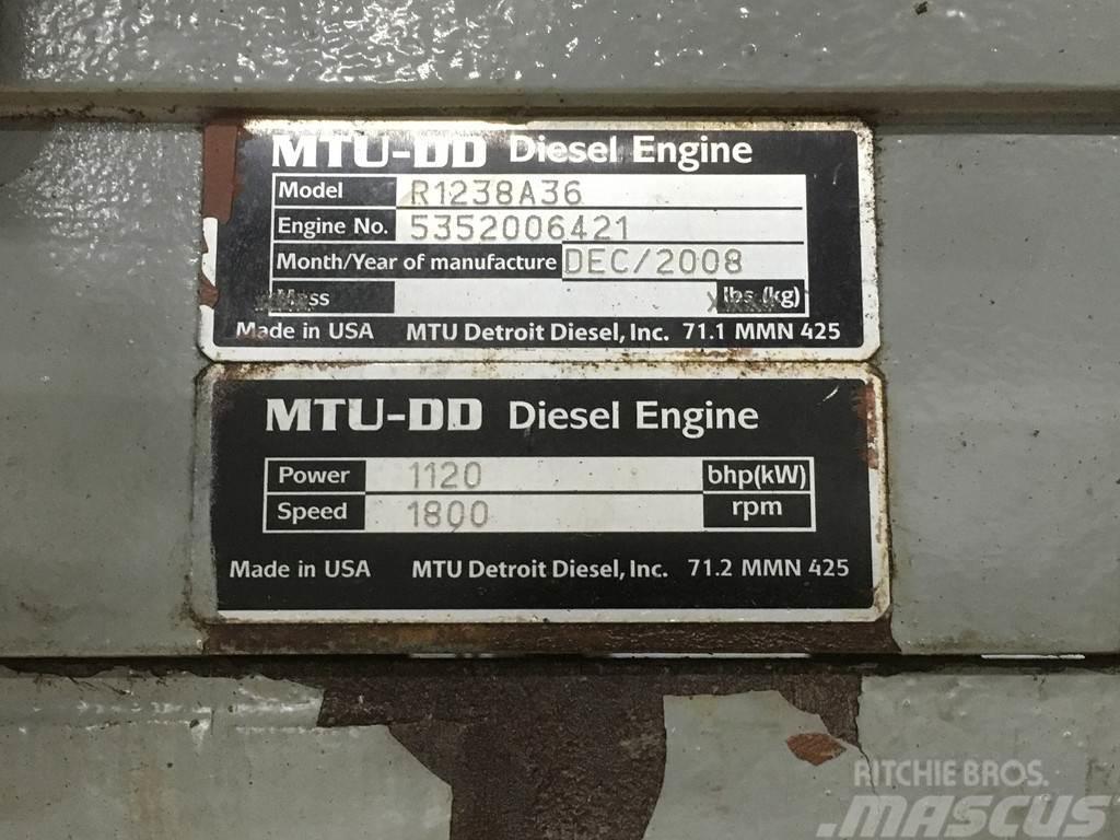MTU 12V2000 USED Двигуни