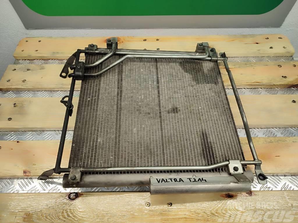 Valtra T214 Air conditioning radiator condenser 84485540B Радіатори