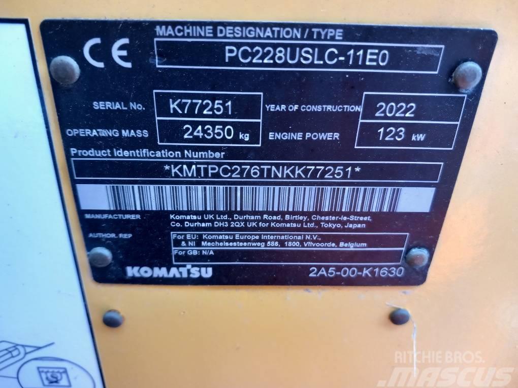Komatsu PC228USLC-11E0 Гусеничні екскаватори
