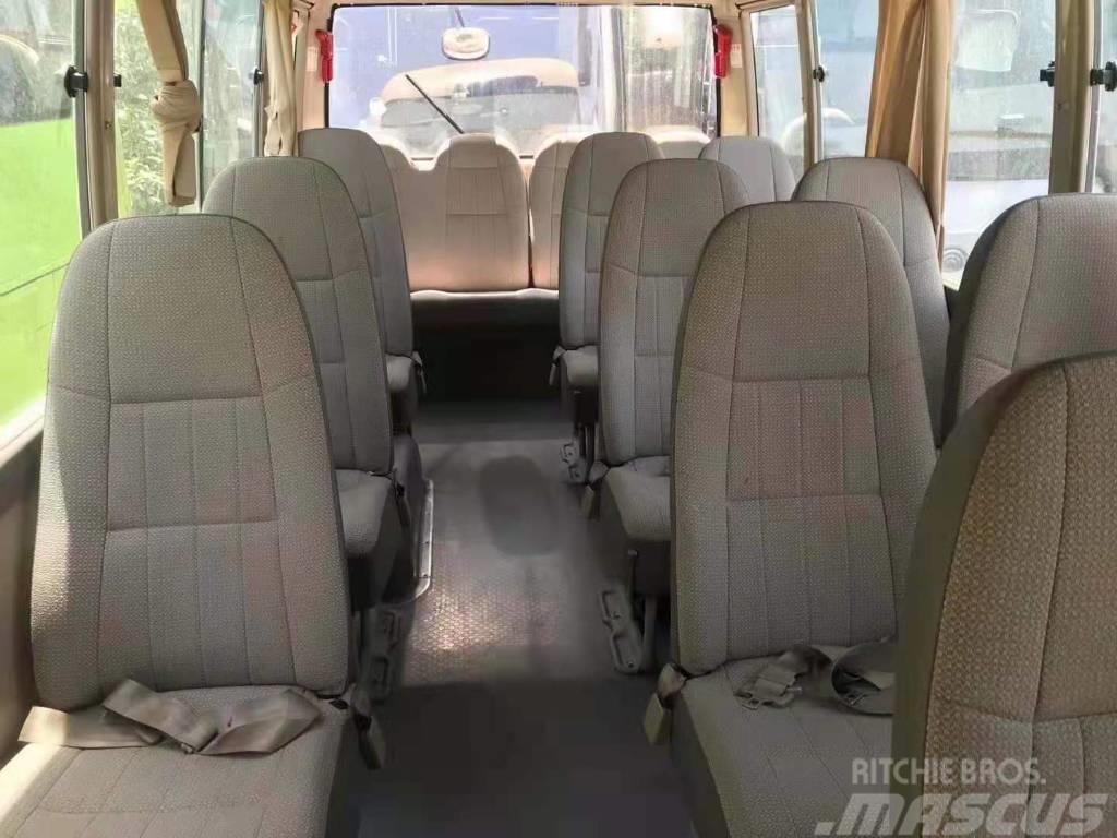 Toyota Coaster Bus Мікроавтобуси