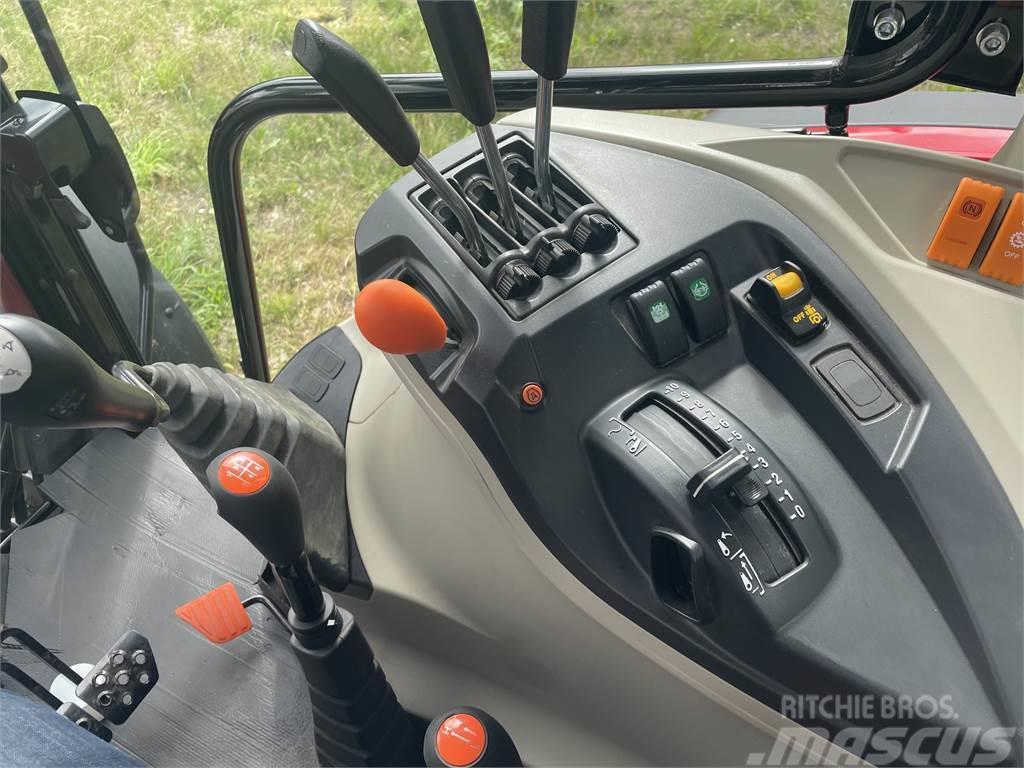 Massey Ferguson 4708 M Cab Essential Трактори