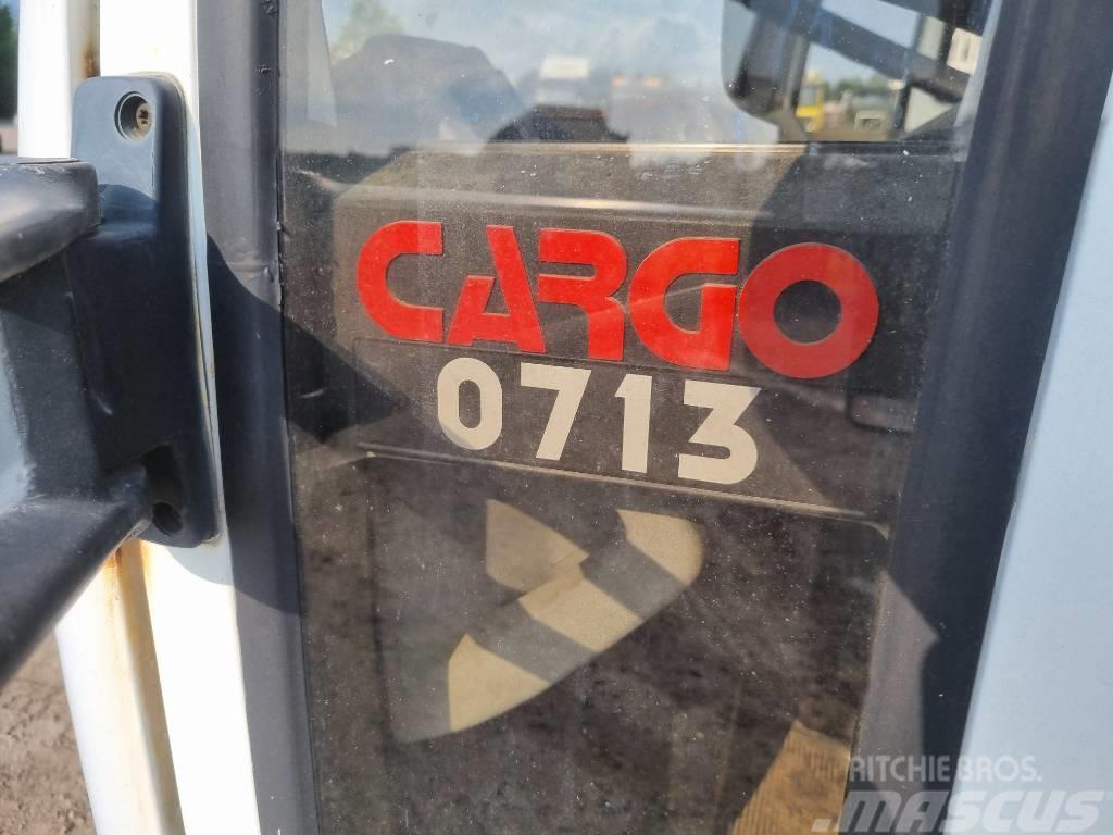 Ford CARGO 0713 Вантажівки / спеціальні